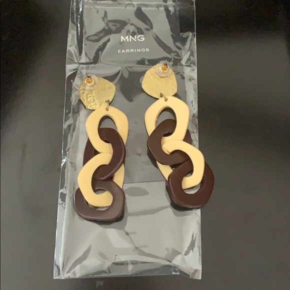 Mango Earrings - Picture 2 of 2